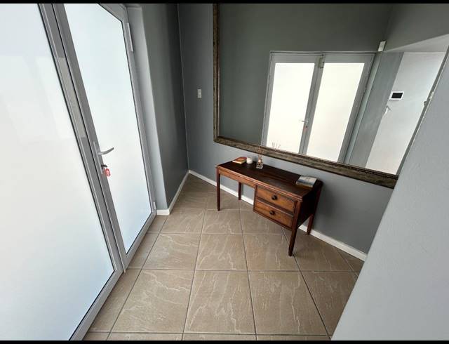 5 BEDROOM HOUSE FOR SALE IN JEFFREYS BAY CENTRAL